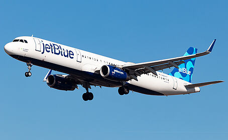 Airbus A321 N962JT operated by JetBlue