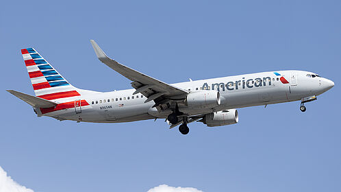 Unknown N965NN operated by American