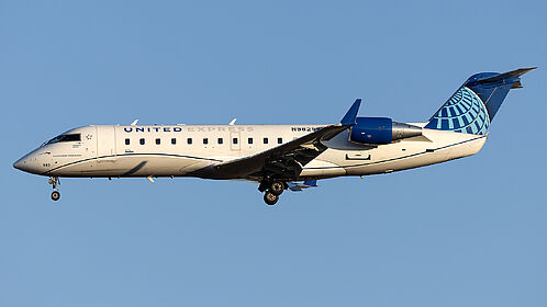 Unknown N982SW operated by United