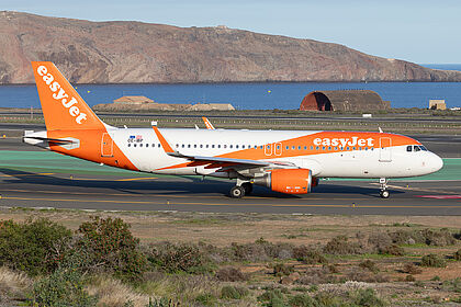 Airbus A320 OE-IBF operated by easyJet