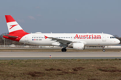 Airbus A320 OE-LBW operated by Austrian