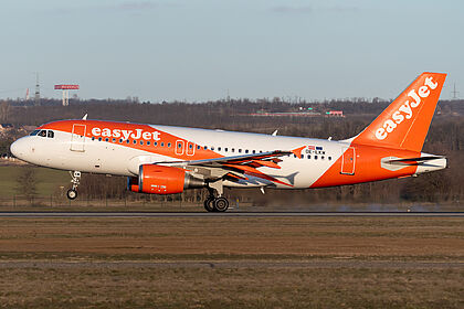 Airbus A319 OE-LKM operated by easyJet
