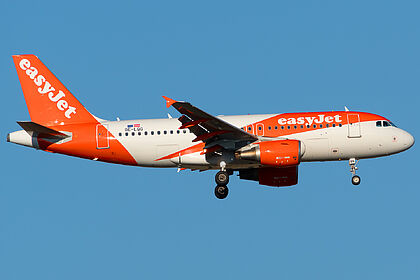 Airbus A319 OE-LQG operated by easyJet