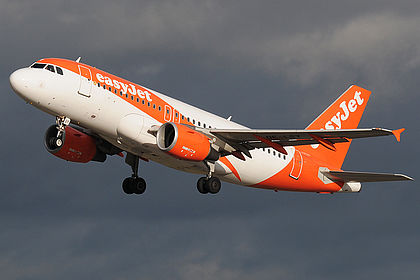 Airbus A319 OE-LSY operated by easyJet