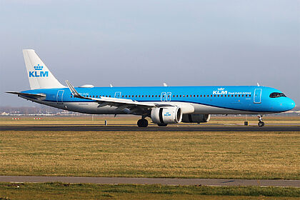 Unknown PH-AXG operated by KLM