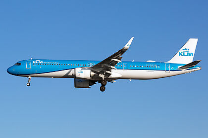 Unknown PH-AXK operated by KLM