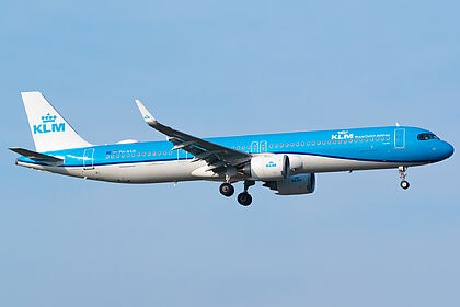 Unknown PH-AXN operated by KLM