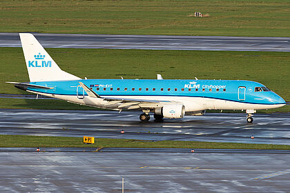 Embraer 175 PH-EXT operated by KLM