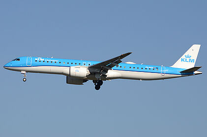 Embraer 195 PH-NXN operated by KLM