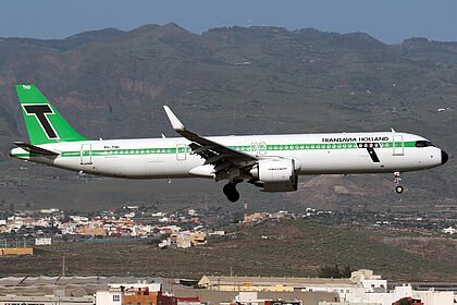 Airbus A320 PH-YHD operated by Transavia