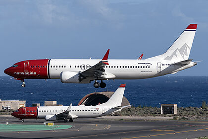 Boeing 737 MAX 8 SE-RTS operated by Norwegian Air Sweden