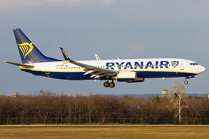Boeing 737-800 SP-RNR operated by Ryanair