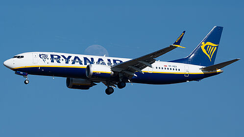 Boeing 737 SP-RZX operated by Ryanair