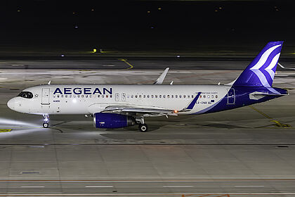 Airbus A320 SX-DNB operated by Aegean