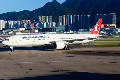 Boeing 787-9 TC-LMB operated by Turkish Airlines