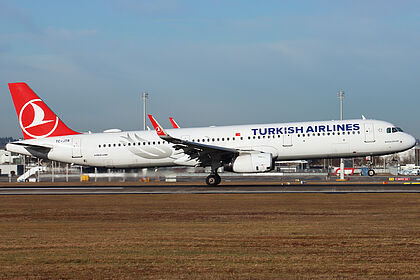 Airbus A321 TC-JTR operated by Turkish