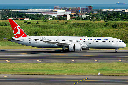 Boeing 787-9 TC-LLG operated by Turkish