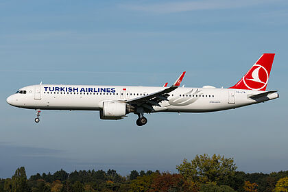 Airbus A320 TC-LTR operated by Turkish
