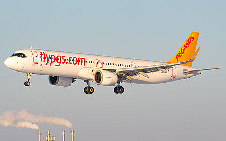 Airbus A320 TC-RBE operated by Pegasus