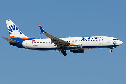 Boeing 737-800 TC-SNR operated by Sun Express