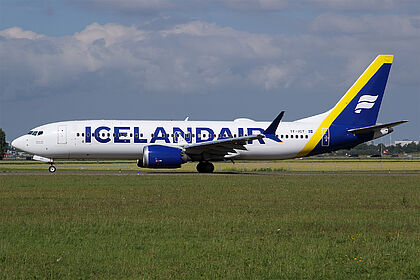 Boeing 737 TF-ICY operated by Icelandair