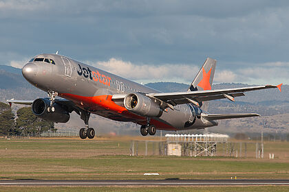 Unknown VH-VGD operated by Jetstar