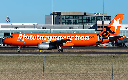 Unknown VH-VGF operated by Jetstar