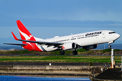 Unknown VH-VXU operated by Qantas