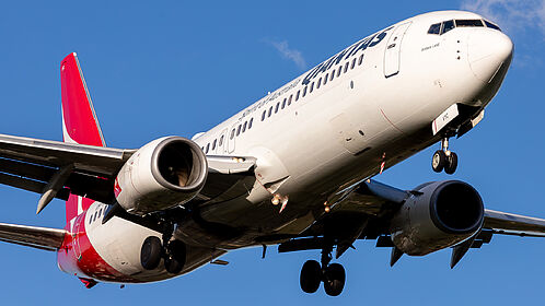 Boeing 737-800 VH-VYC operated by Qantas