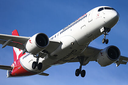 Unknown VH-X4H operated by Qantas